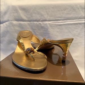 Woman’s Gucci shoes